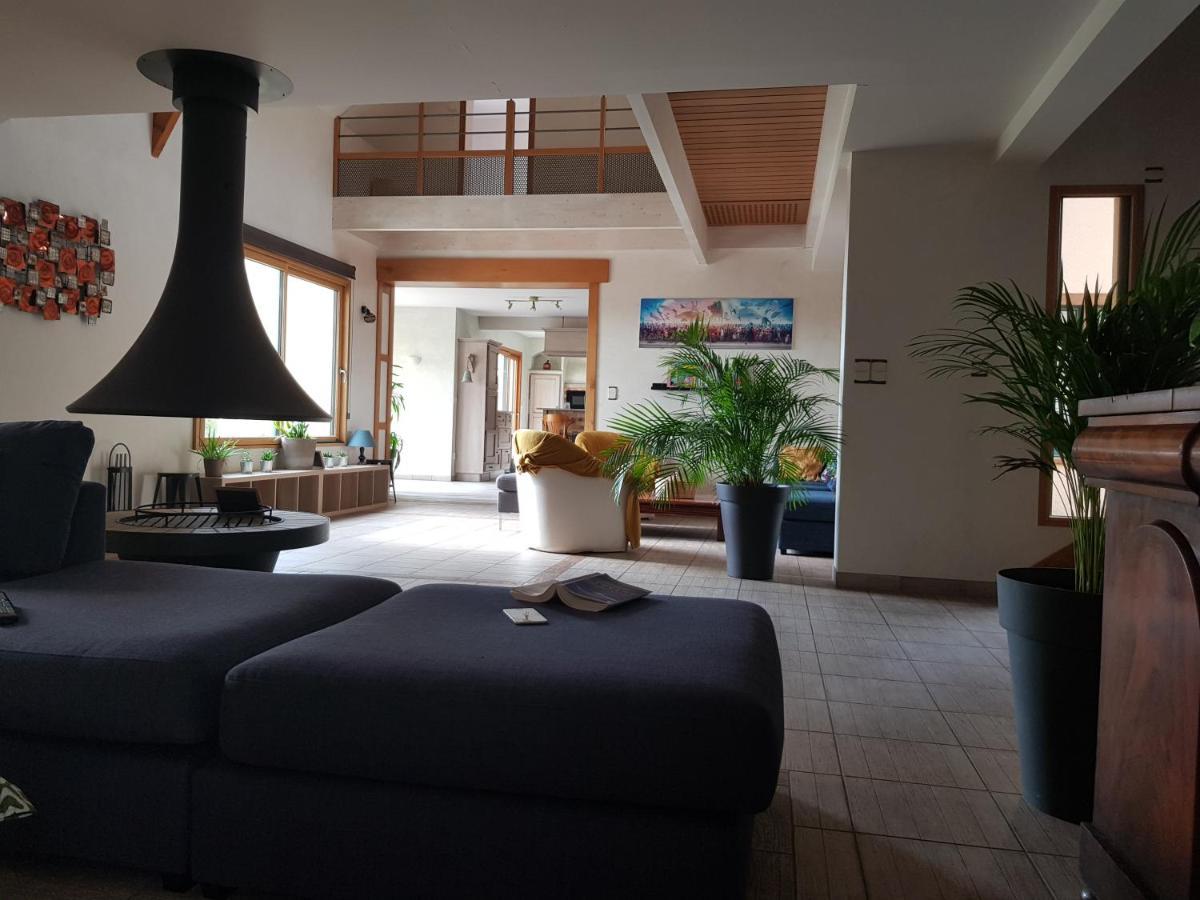 Magnifique Villa Avec Piscine Interieure Saint-Pois 外观 照片