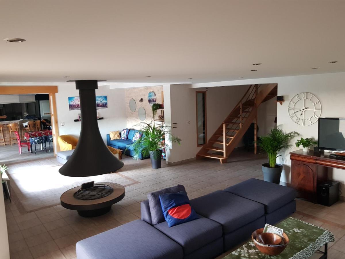 Magnifique Villa Avec Piscine Interieure Saint-Pois 外观 照片