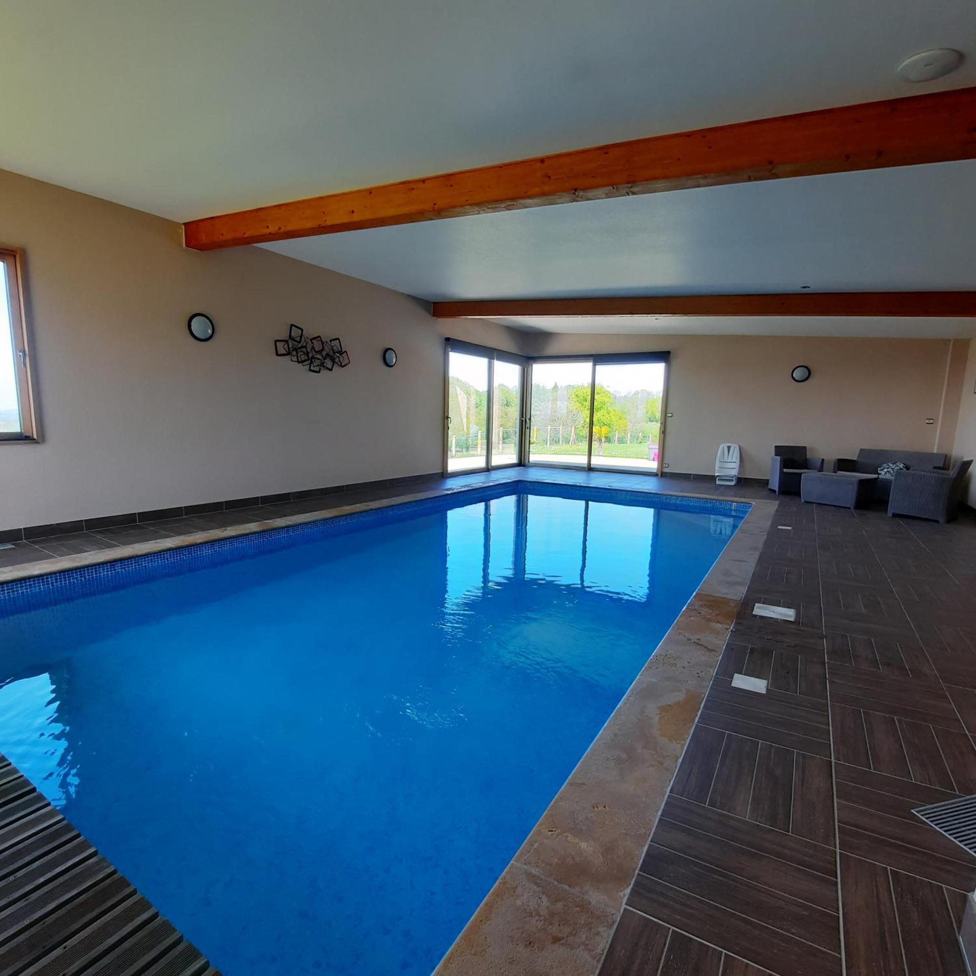 Magnifique Villa Avec Piscine Interieure Saint-Pois 外观 照片